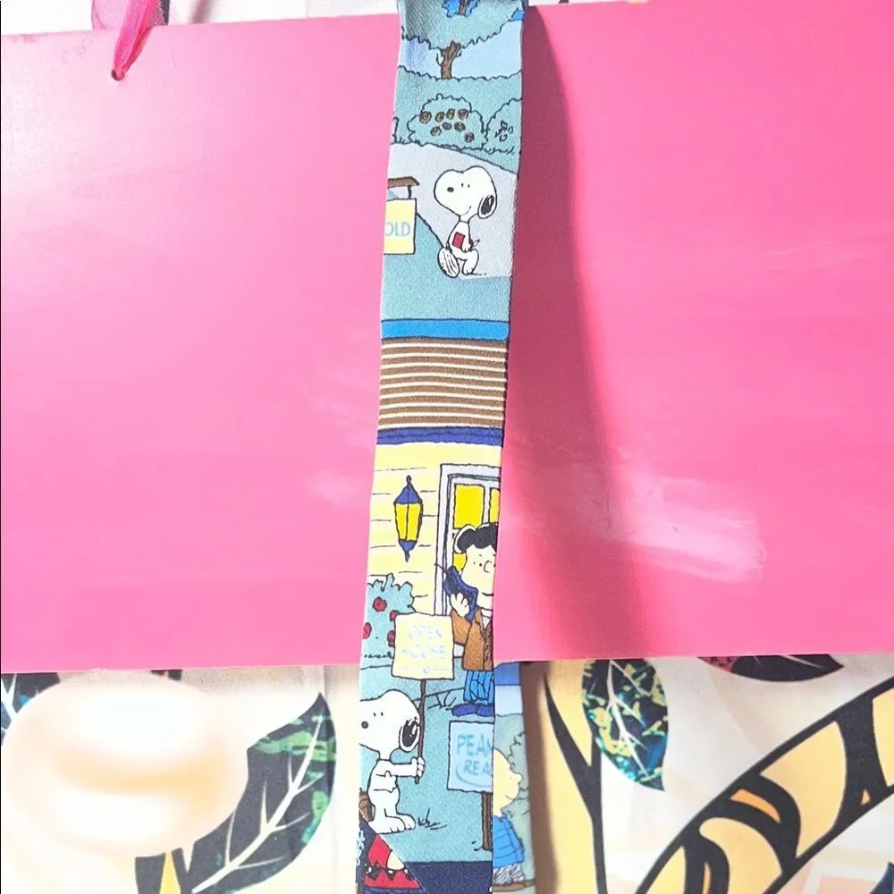 Vintage Peanuts Snoopy and Friends Mortgage Sweet Mortgage Silk Tie 4